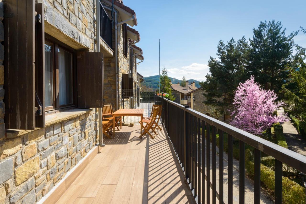 Casa Con Jardin En Hecho Villa Exterior photo
